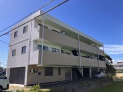 マヌハイツの外観画像
