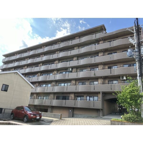 リーフマンショングランディアの外観画像