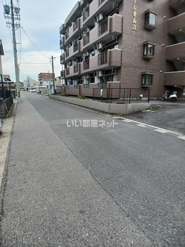 近くに施設あり