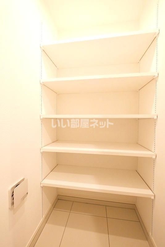 収納