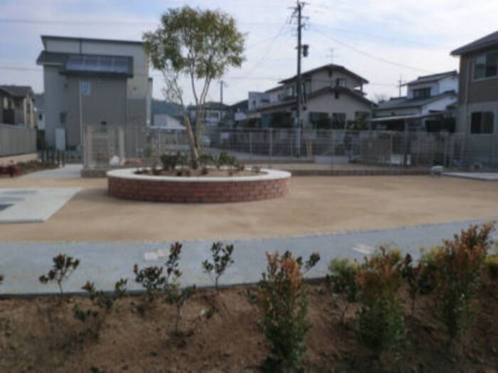 近くに施設あり
