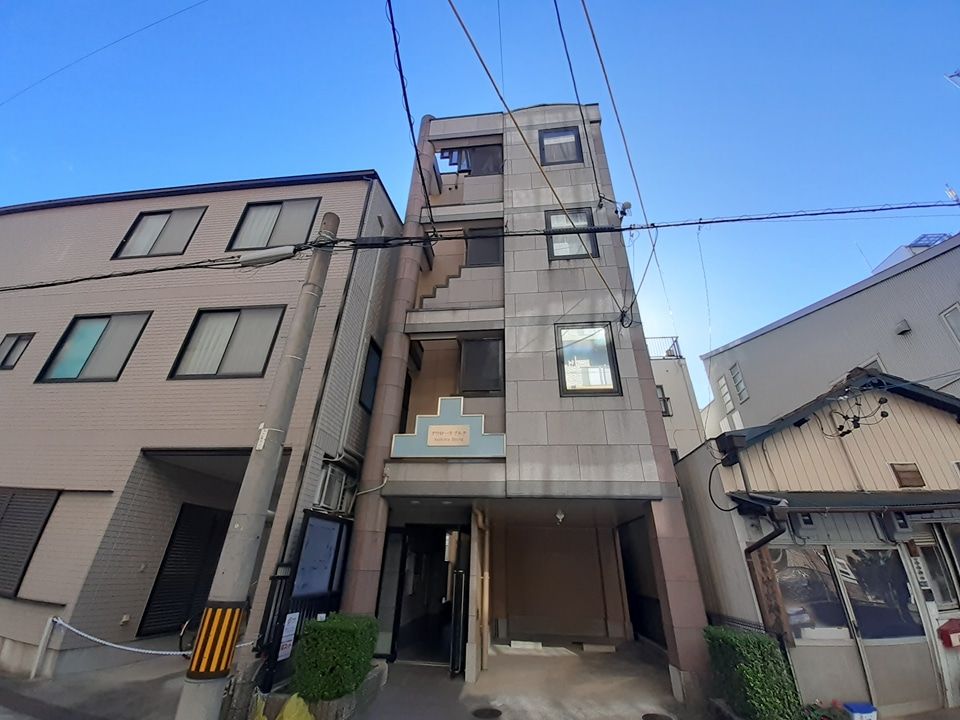 アウローラブルクの外観画像