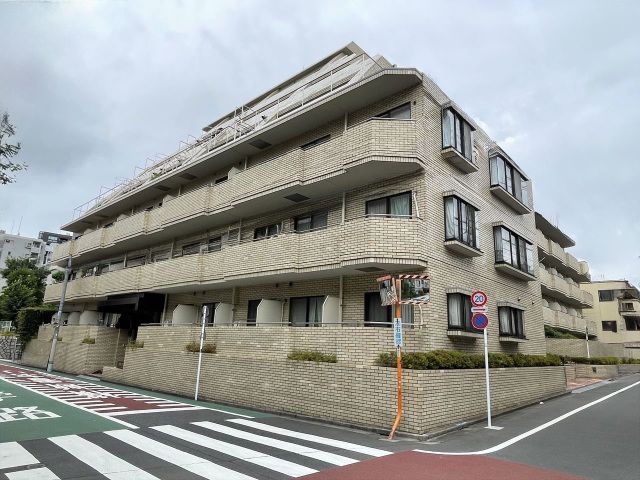 スカイコート市ヶ谷の外観画像