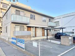 シャーメゾン中新開の外観画像