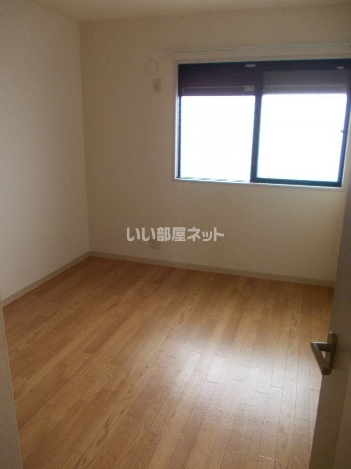 ベッドルーム