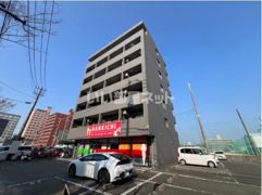 クレッセント駅前の外観画像