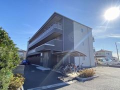ラピス アウラの外観画像