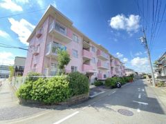 エストゥペンダの外観画像