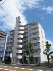 サンローヤル香坂の外観画像