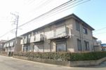 ラージヴィラ三番館の外観