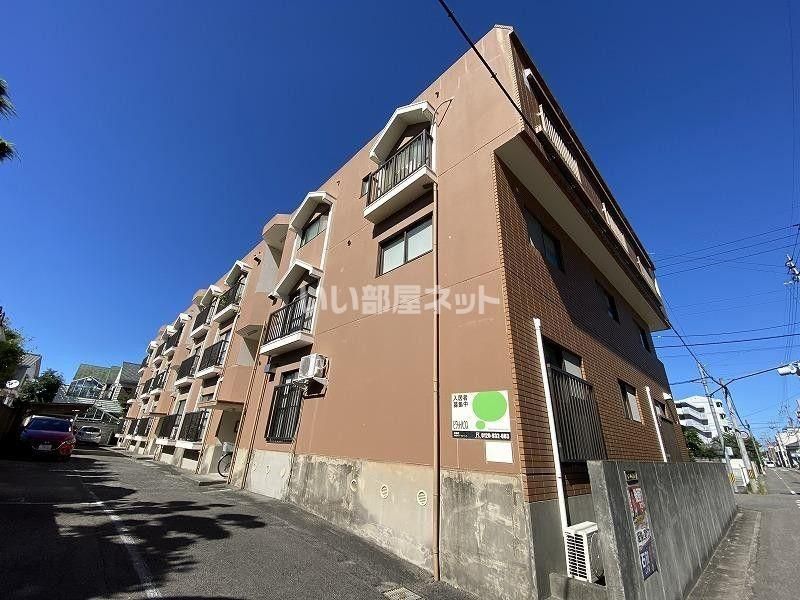 ドゥエル新蔵の外観画像