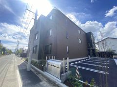 キャピターレウエストの外観画像