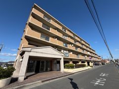 クレストールの外観画像