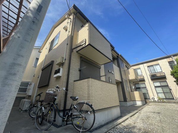 ロイヤルパレスの外観画像