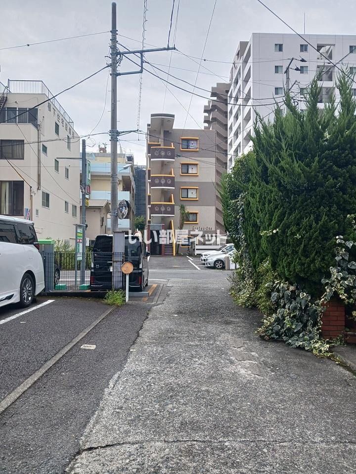 近くに施設あり