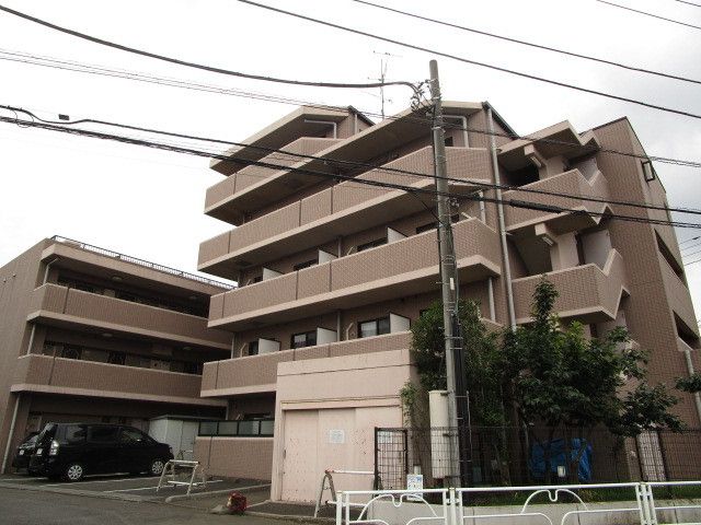 エステルハージーの外観画像