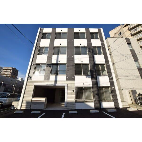 Pine hills中の島の外観画像