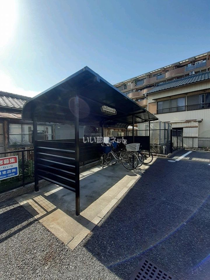 近くに施設あり