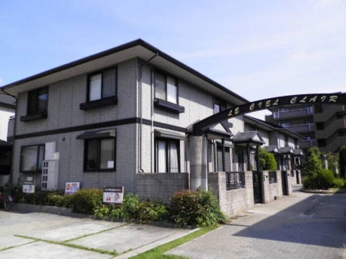 シェルクレール A棟の外観画像