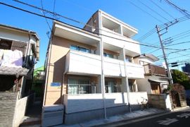 ファーストインプレスの外観画像