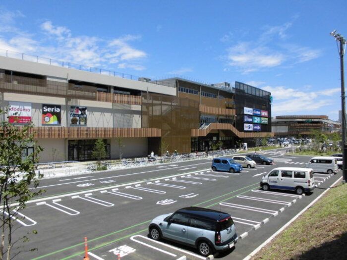 近くに施設あり