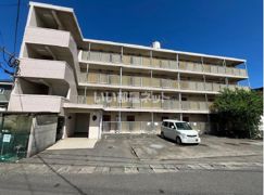 エンブレム三佐の外観画像