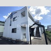 メイ・ナナラの外観画像