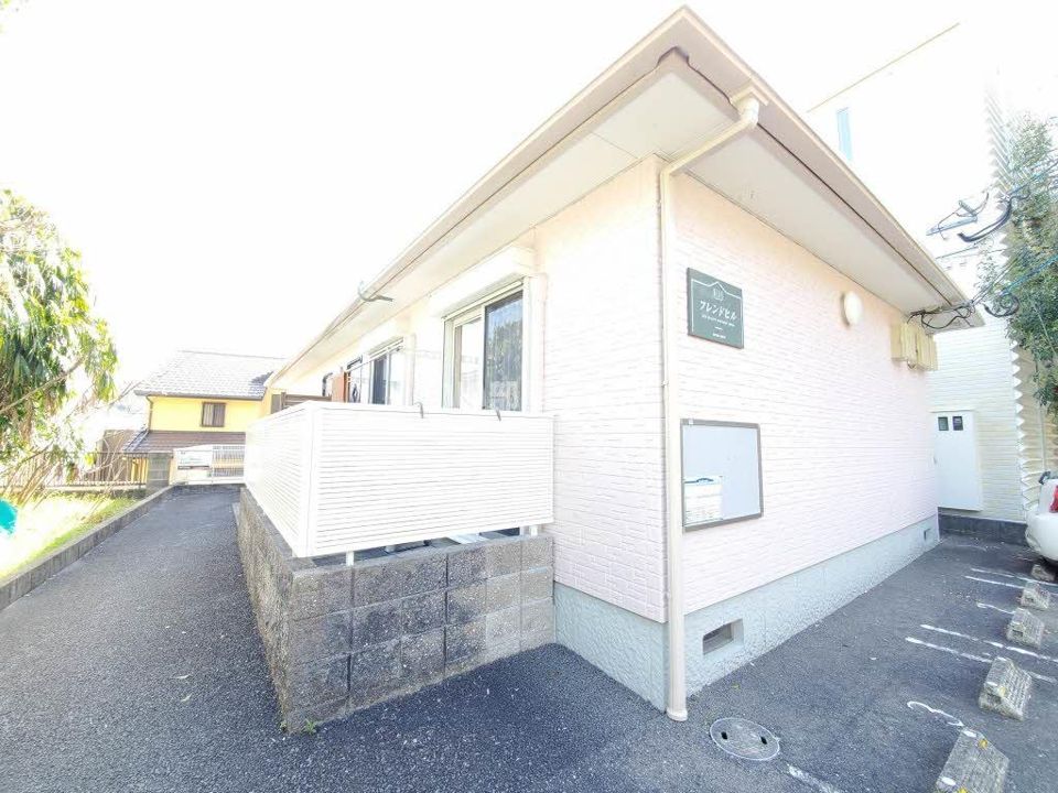 フレンドヒルの外観画像