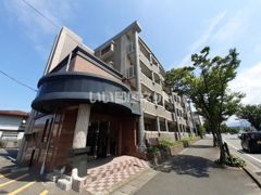 クレセント・イーストの外観画像