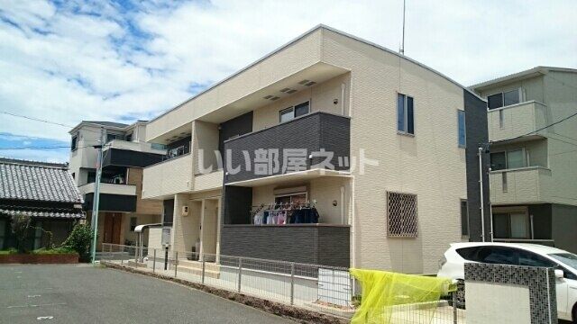 アスセーナ城前の外観画像