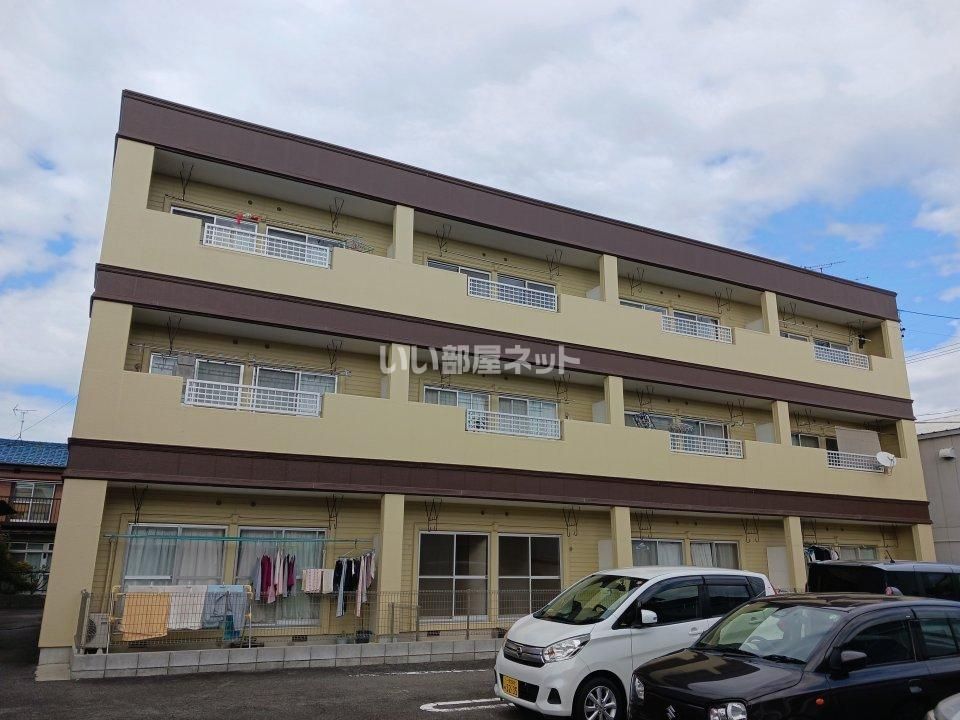 観音寺駅より徒歩5分 築37年10ヶ月 3階建の賃貸物件