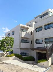 オーブラン学園前の外観画像