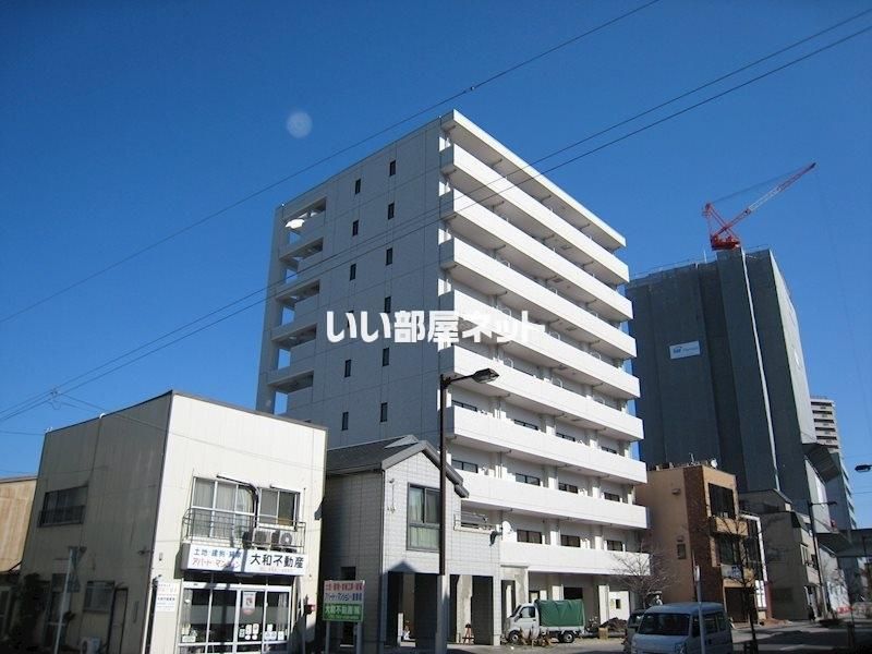 ホワイトアパートメントの外観画像