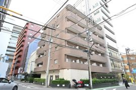 パレステュディオ新宿御苑前の外観画像