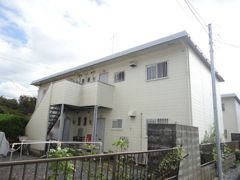 ホワイトヴィラB棟の外観画像