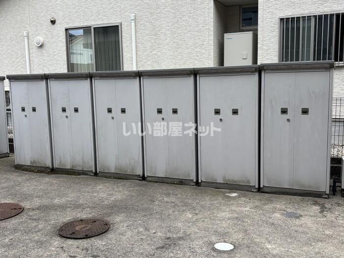 近くに施設あり