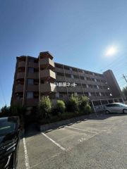 プラザハイツ二ツ屋D棟の外観画像