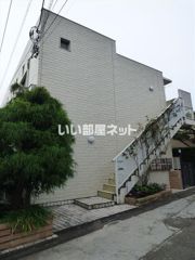 サン・スリージェの外観画像