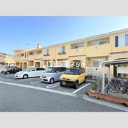 カノン・ビューレA棟の外観画像