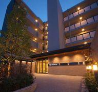 クレヴィア東生駒の外観画像