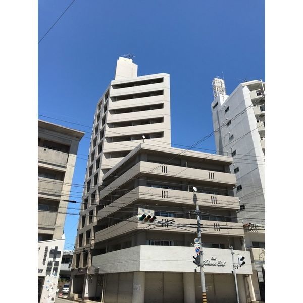 サンメゾン植田の外観画像