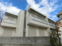 リブリ・ブランノワールの外観画像