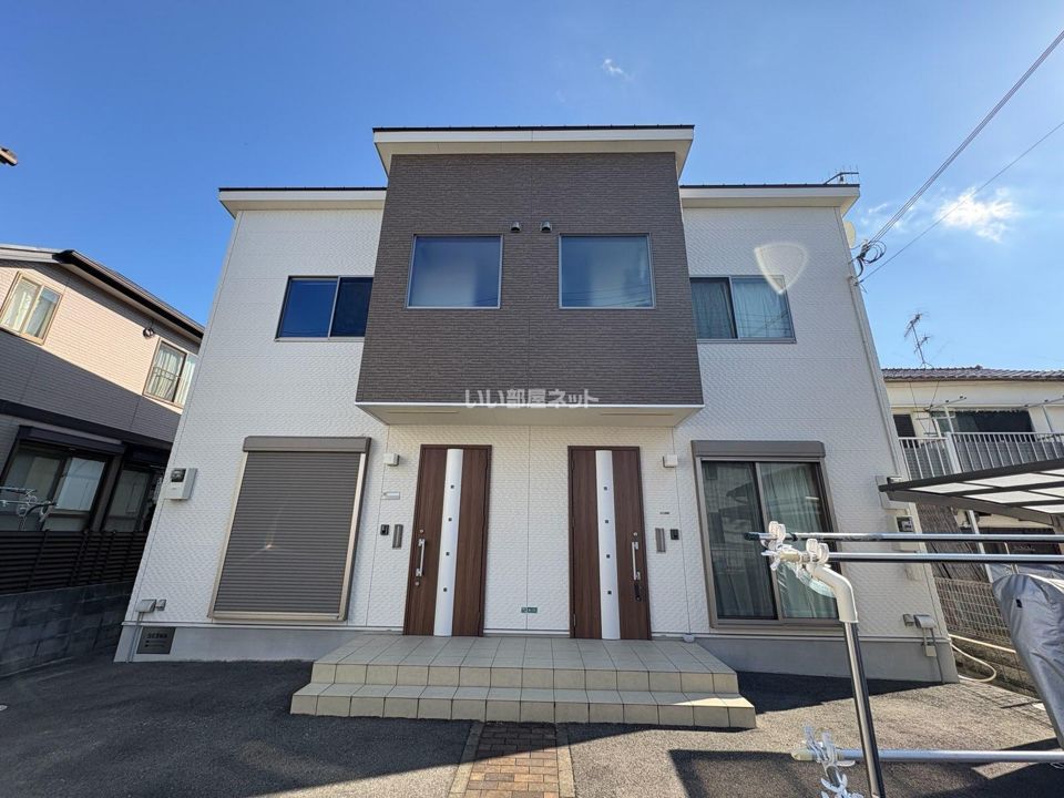 With東藤江の外観画像