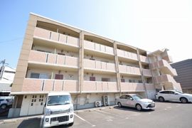 クアトロの外観画像