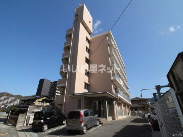 海田市駅より徒歩13分 築31年10ヶ月 6階建の賃貸物件