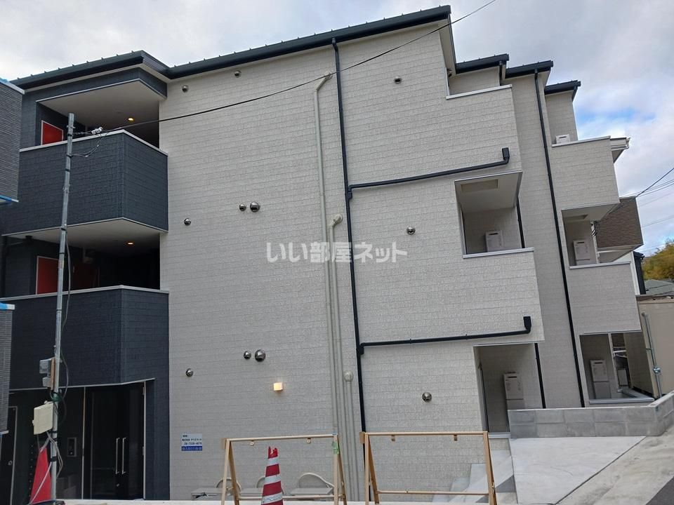 Gradito(グランディート)富雄駅前の外観画像