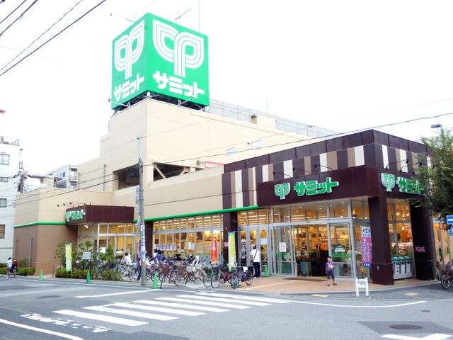 近くに施設あり