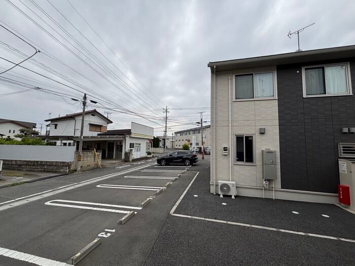 近くに施設あり