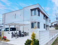 シュロス松縄の外観画像