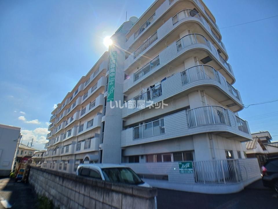 イーストハイムの外観画像